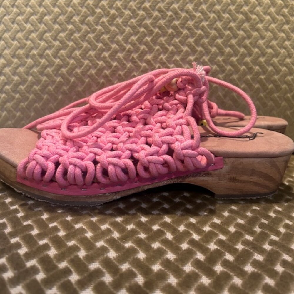 Free People Candy Pink Crochet Lace Up Wooden Heel Clogs NEW - Picture 4 of 16